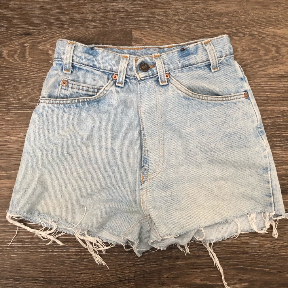 Vintage Levi’s shorts